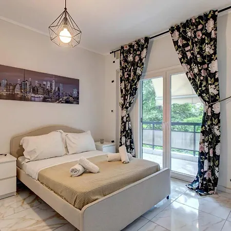 Fresh 1 Bd With Balcony In سالونيك