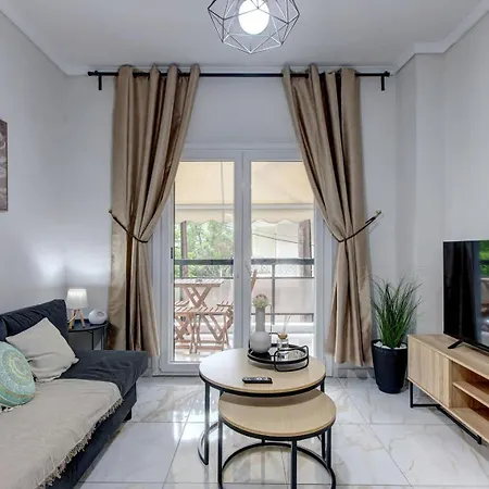Fresh 1 Bd With Balcony In Apartment *