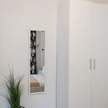 Fresh 1 Bd With Balcony In