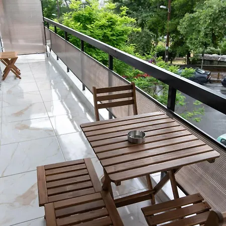 Fresh 1 Bd With Balcony In